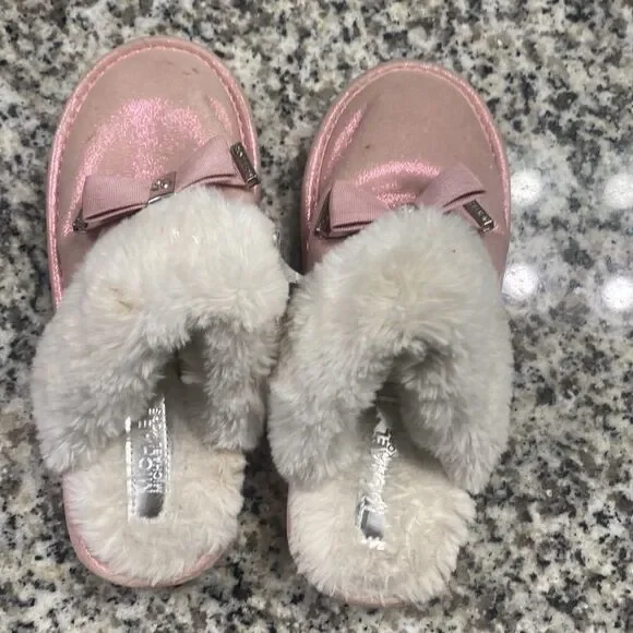 Michael Kors Girls Grace Bow Slippers - Picture 5 of 9